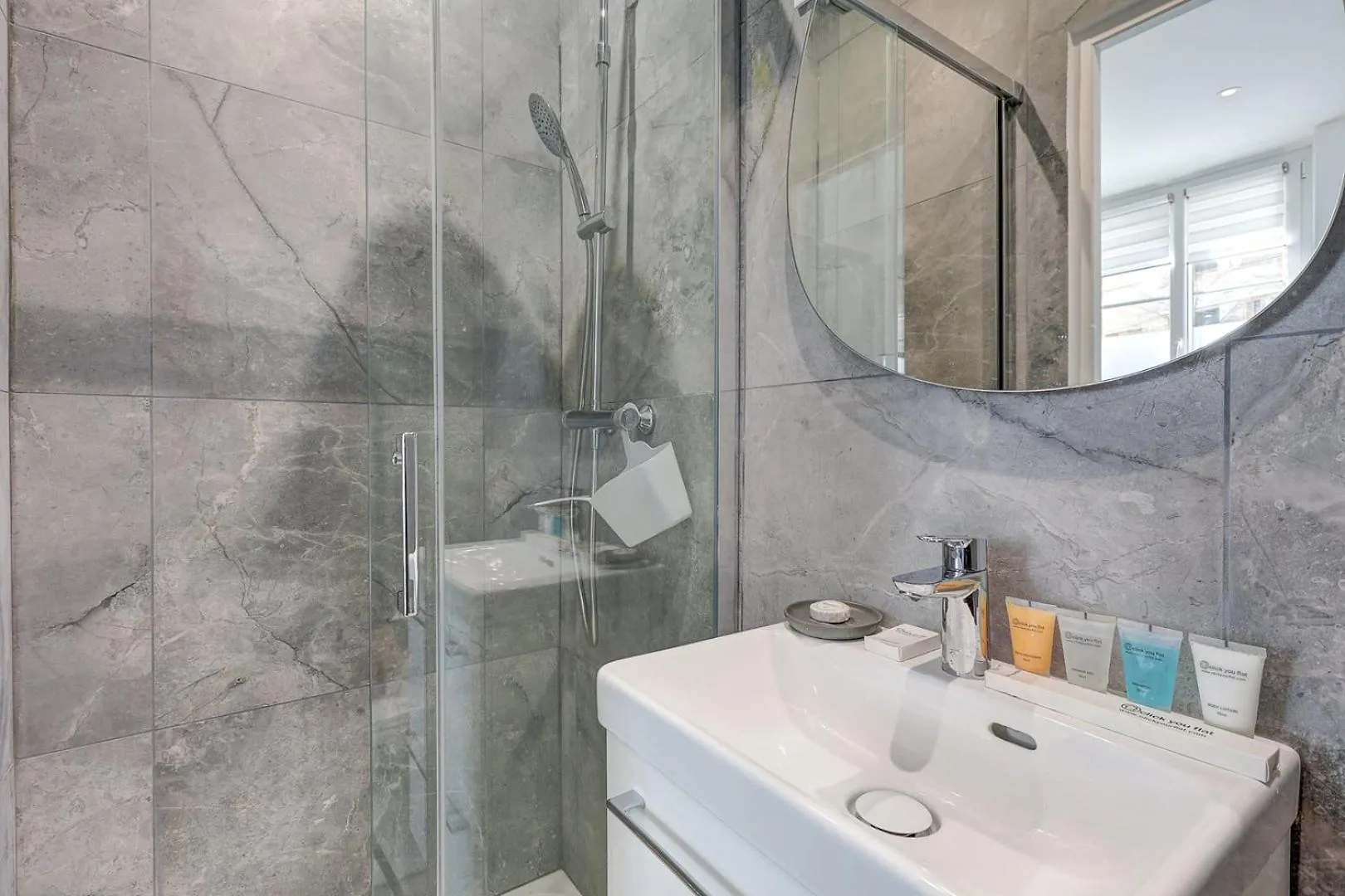 588 Suite Emmeline - Superb Apartment In Paris 0*,  France